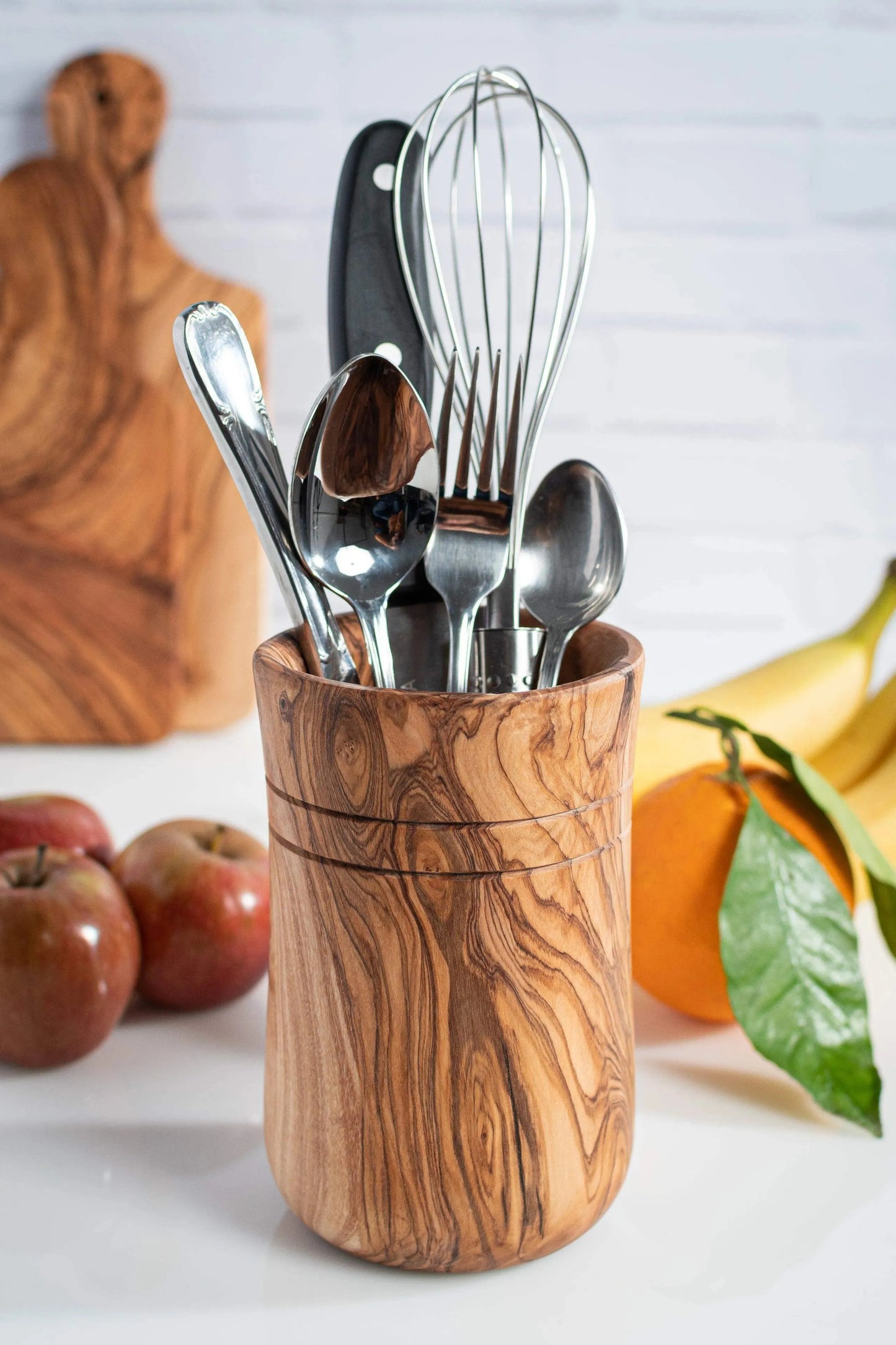 Darido Olive Wood Utensils Holder - Rich in texture and color - Handmade & Durable (15 * 10 cm)