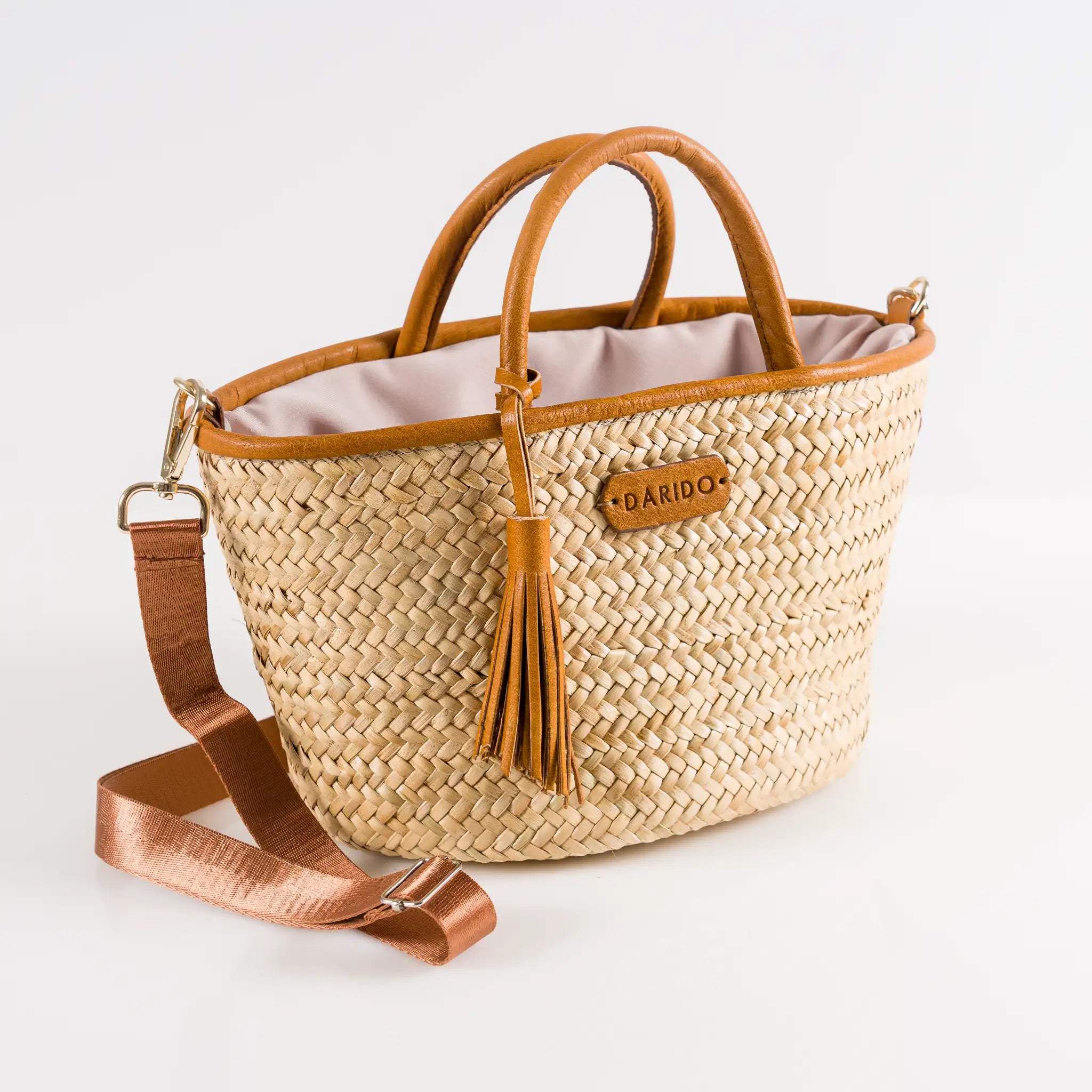 Oasis handmade plant fiber and leather bag – product view 1
