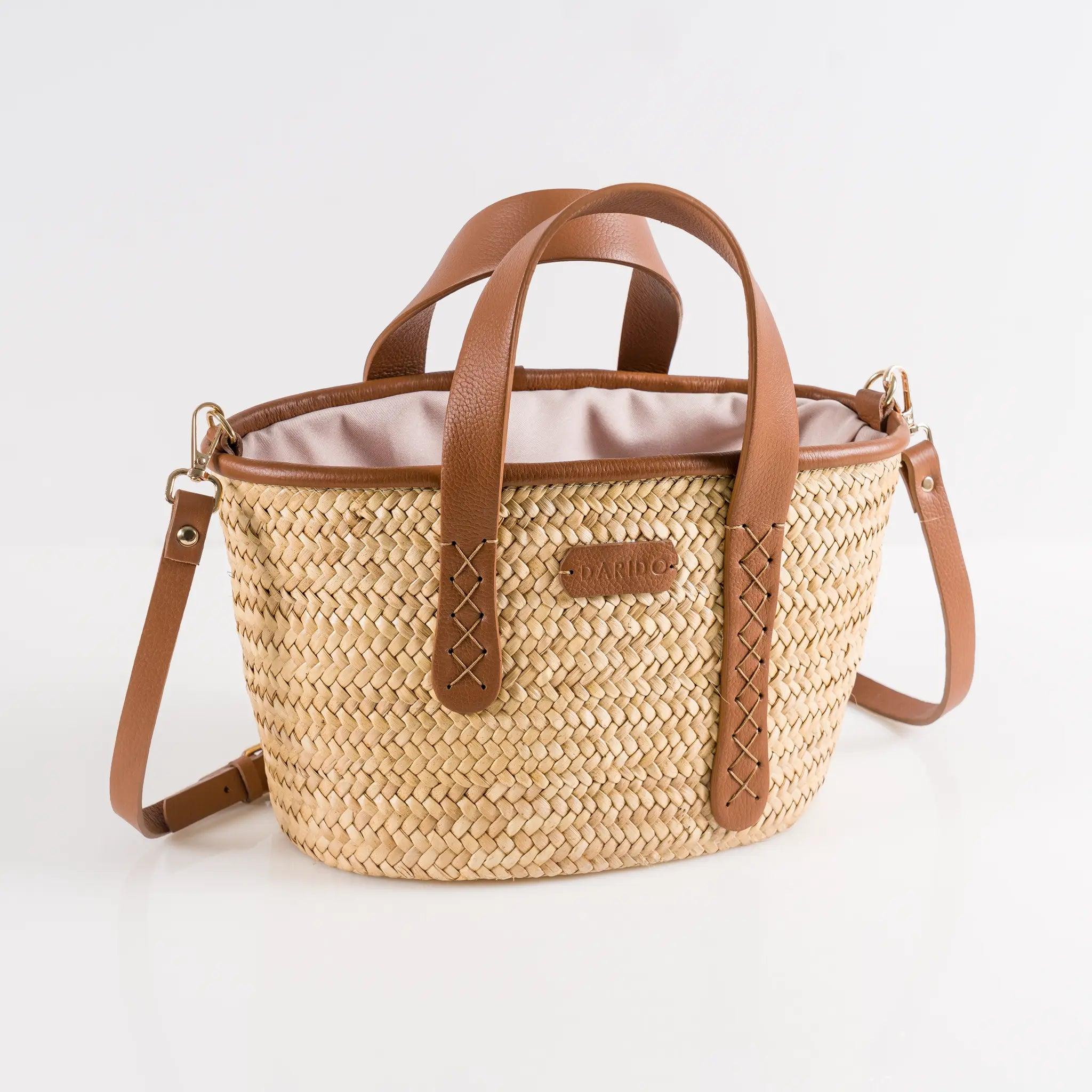 Bella handmade plant fiber and leather bag – product view 1