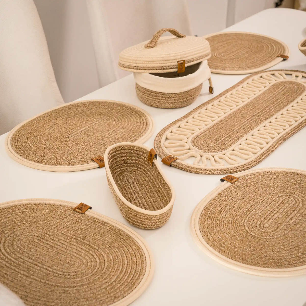Tabletop & Textiles
