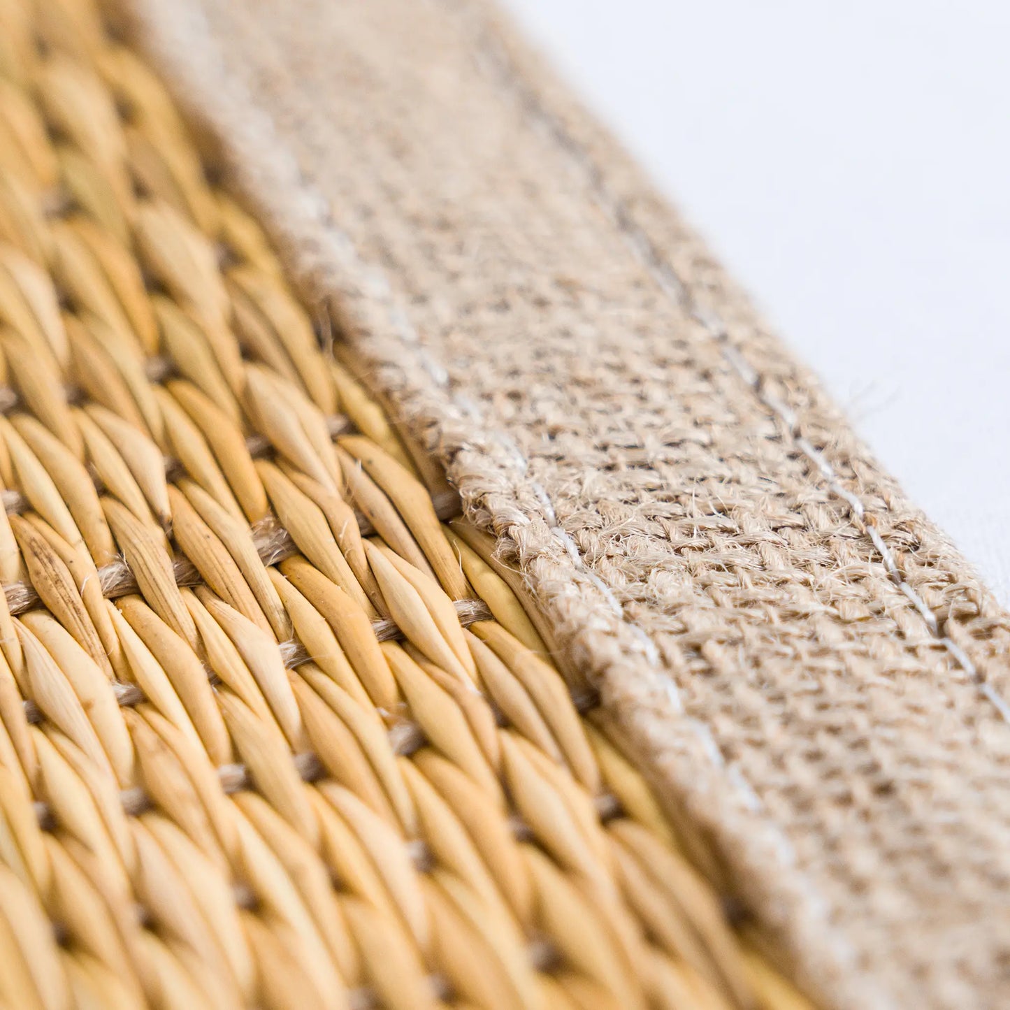 Rustic Smar & Jute Table Set – For 4 or 6 People