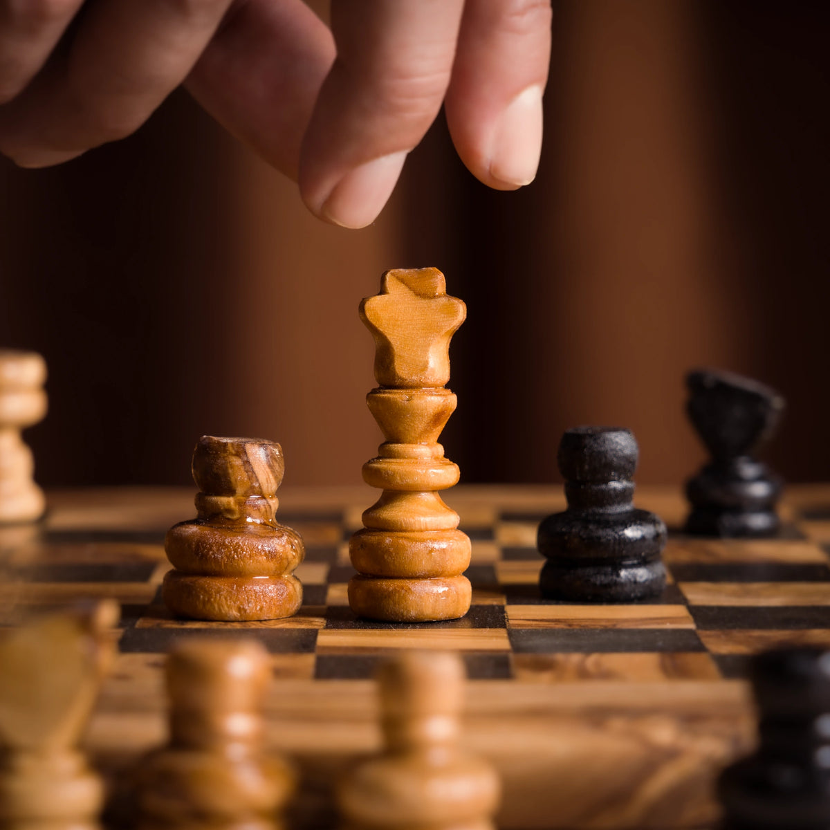 Rois d’Olea – Handmade Olive Wood Chess Set