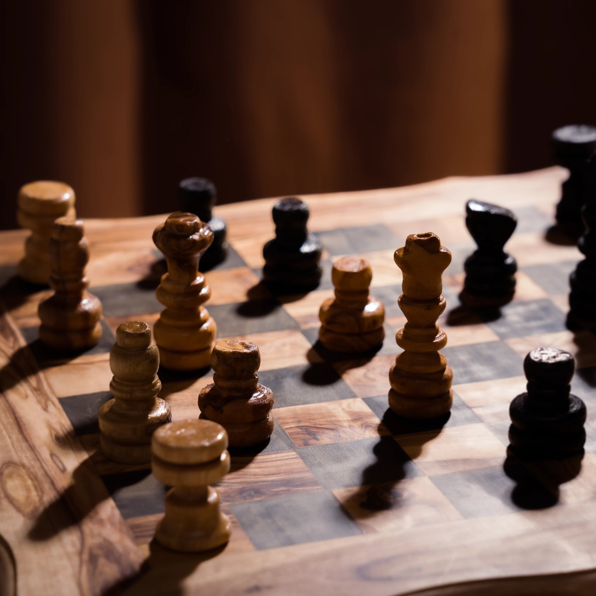 Rois d’Olea – Handmade Olive Wood Chess Set