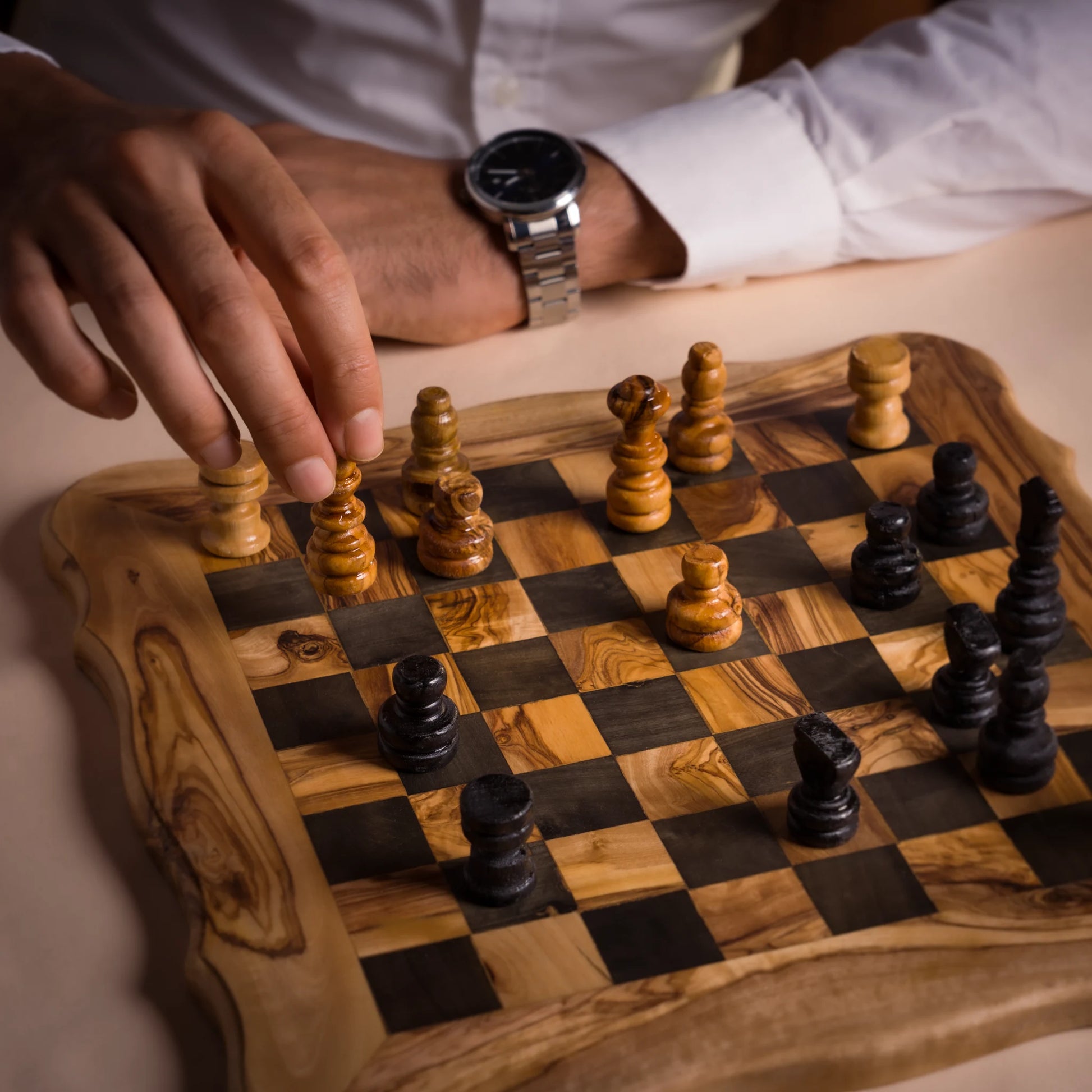 Rois d’Olea – Handmade Olive Wood Chess Set