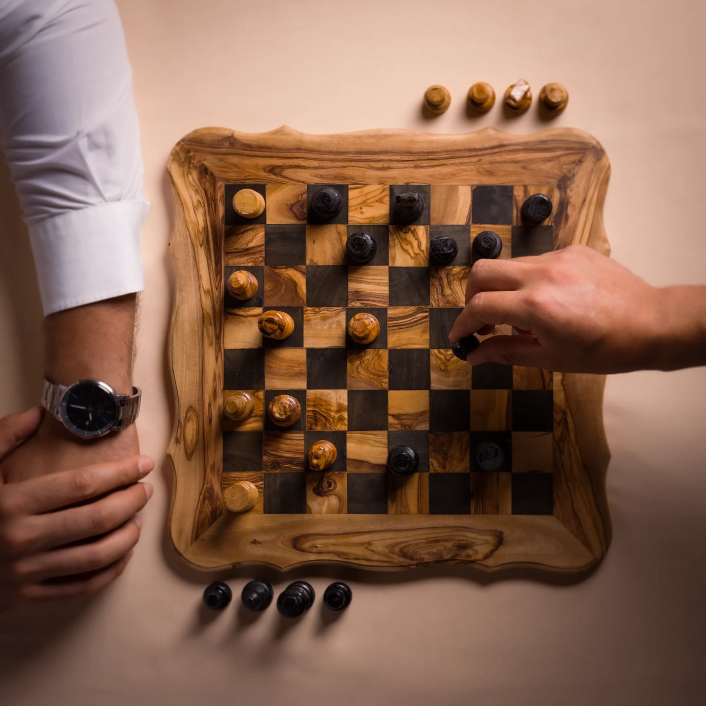 Rois d’Olea – Handmade Olive Wood Chess Set