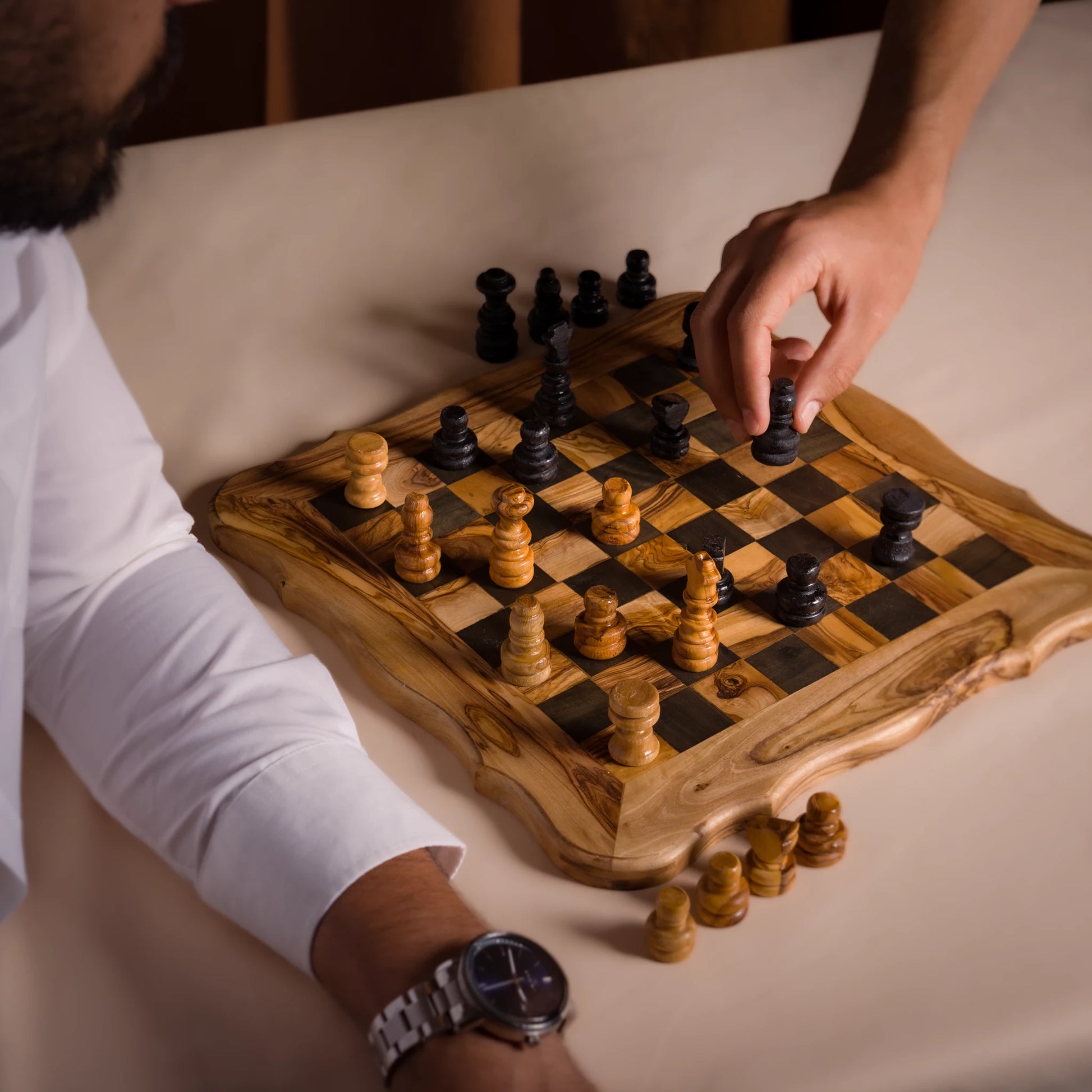 Rois d’Olea – Handmade Olive Wood Chess Set