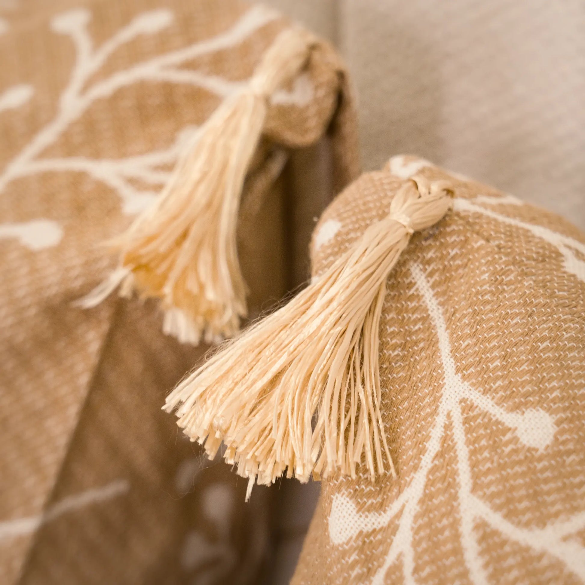 Sakura Cotton Bedding Set with 4 Pillowcases – Camel, Beige & Greige