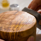 Handmade Olive Wood Juicer – Citrus Press Crafted for Natural Extraction – detail view 2