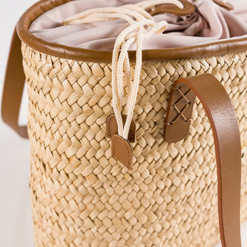 Aura handmade plant fiber and leather bag – product view 2