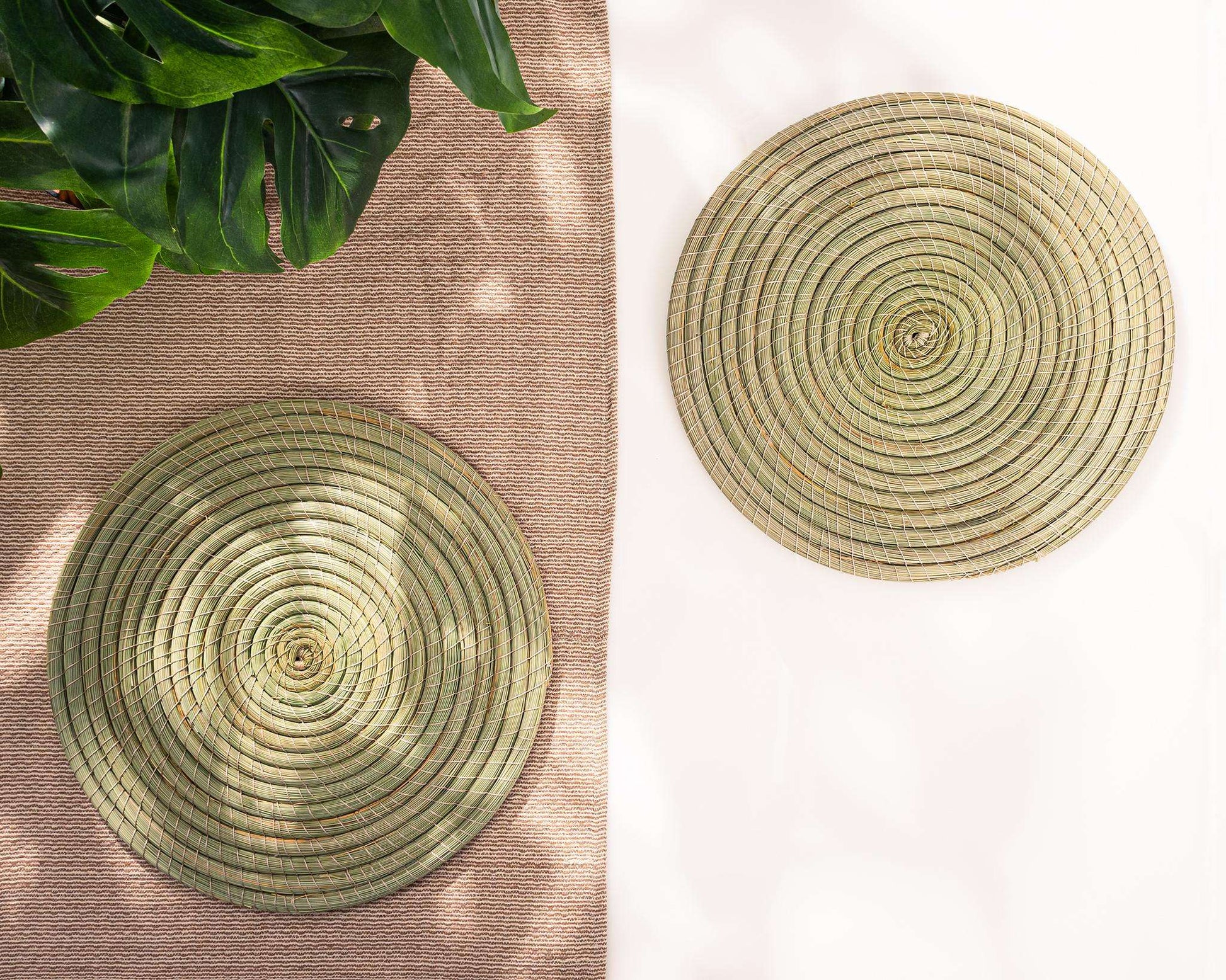 DARIDO Halfa Round Placemat, 35cm | Eco-Friendly, Handmade and Elegant