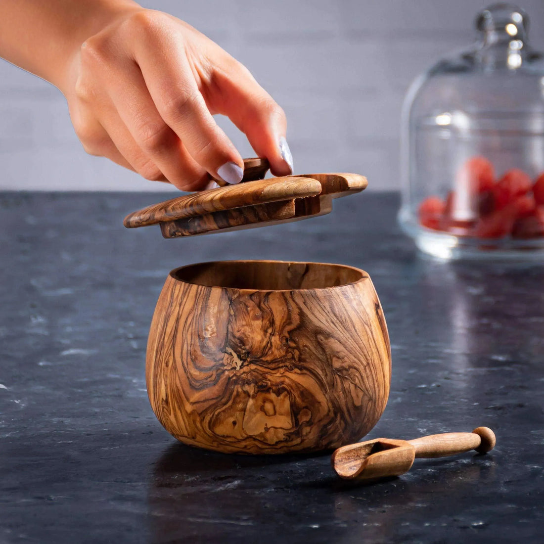 DARIDO Handmade Olive Wood Spices Jar with Lid & Scoop - Darido Marketplace UG (haftungsbeschränkt)