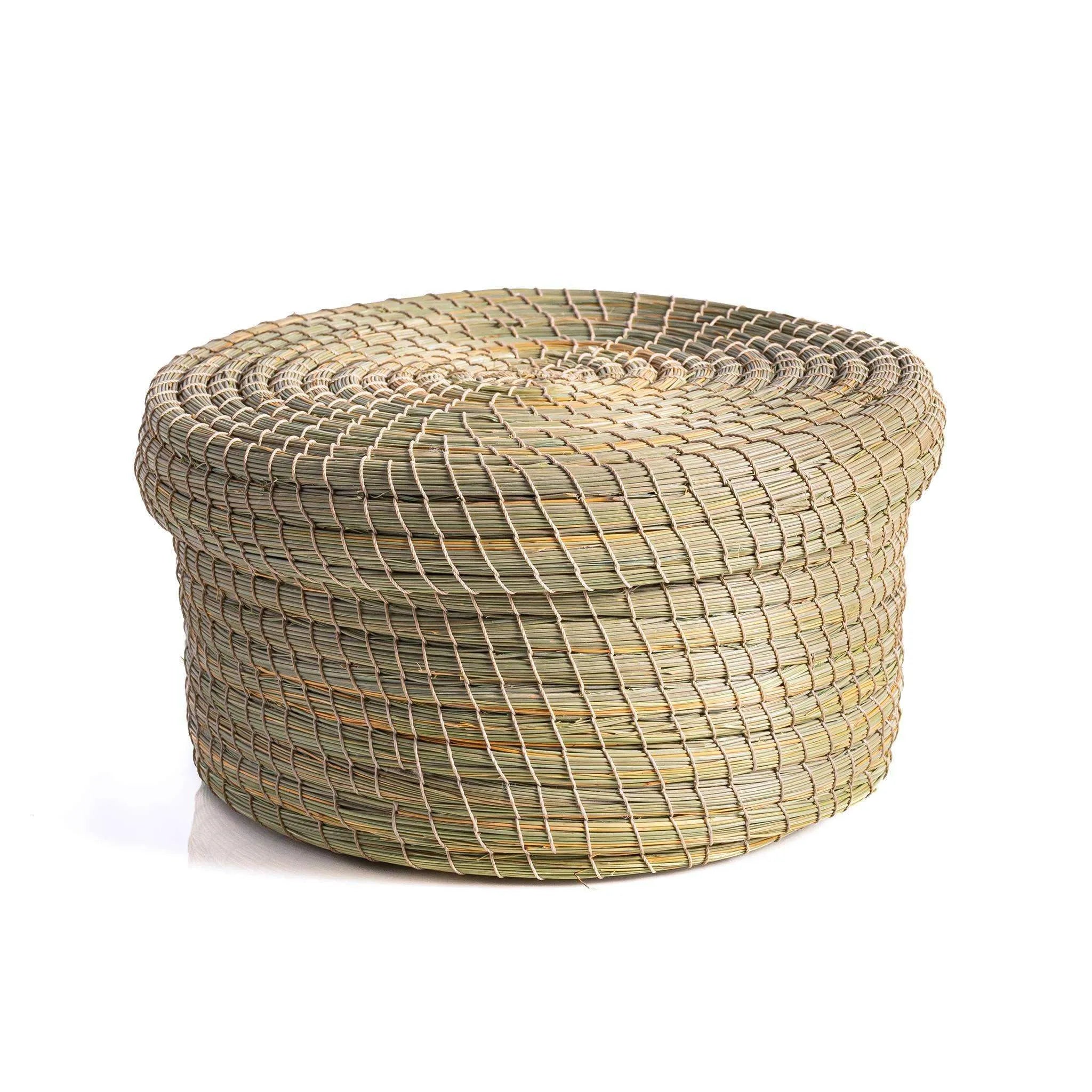 Round Darido Halfa basket with woven natural fibers and a fitted lid. - Round Halfa Basket