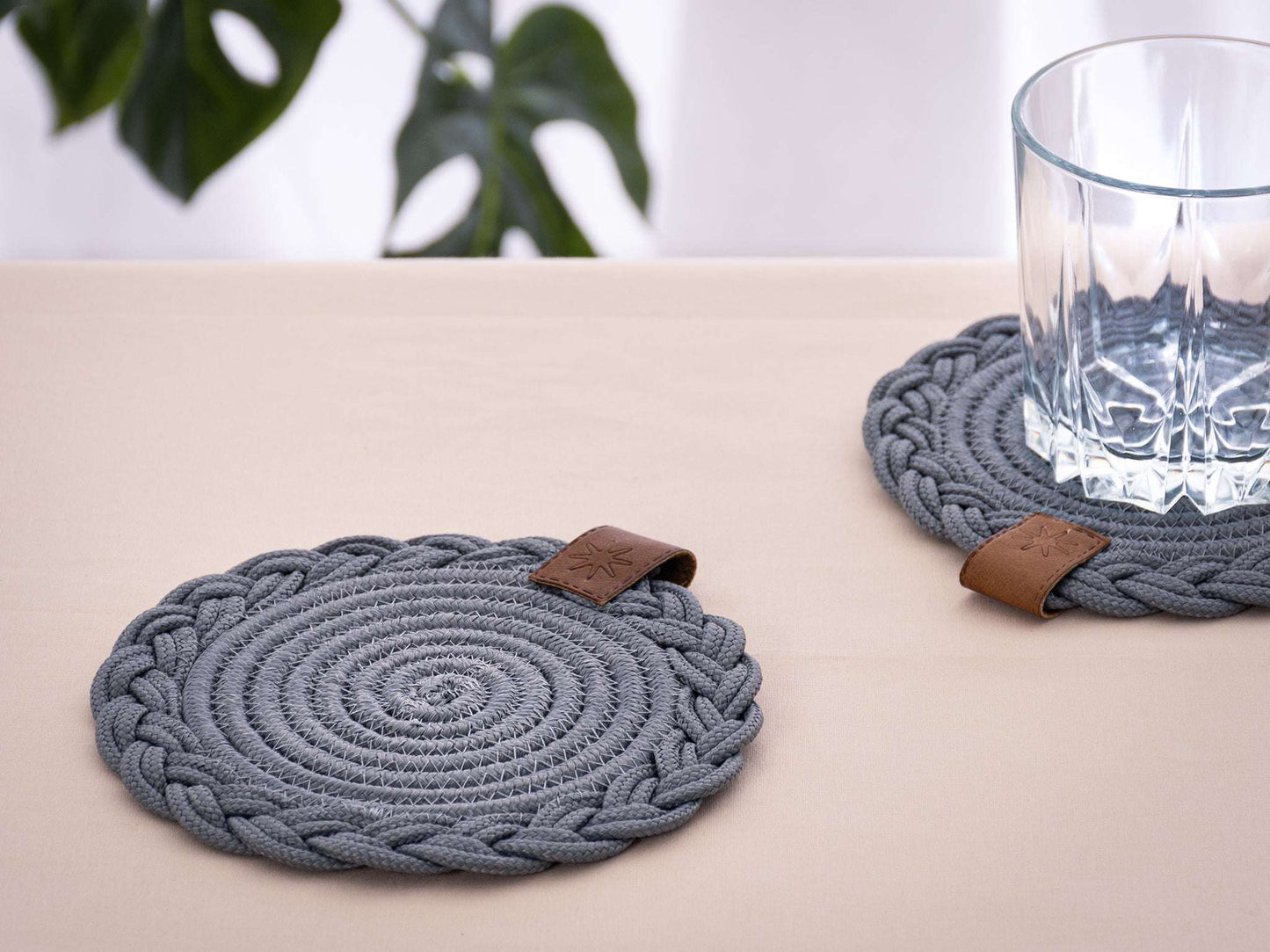 DARIDO Set of 2 Grey Coasters- 15cm- Round, Durable & Elegant Table Decor 